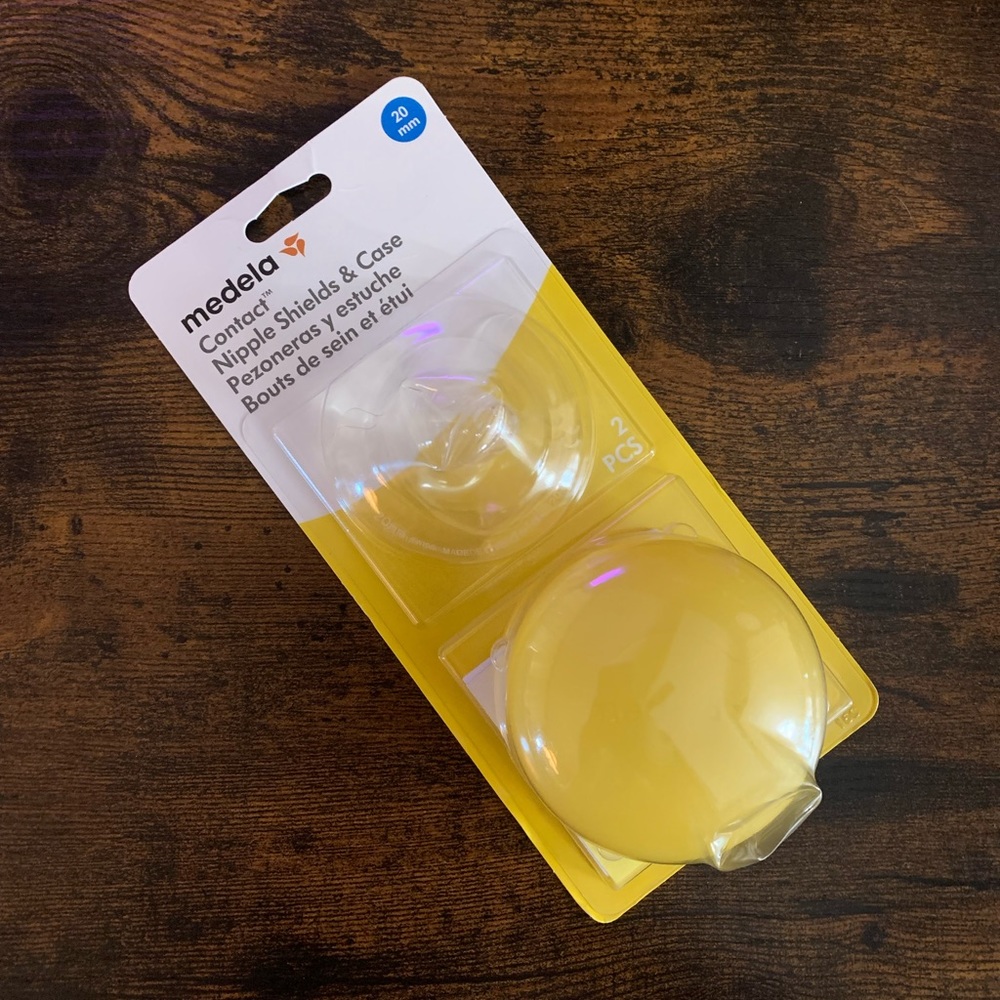 5/$25 sale — New Medela contact nipple shields